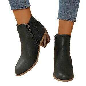 Super cute! Faux suede ankle boots